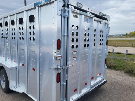 0d5e83a4-f2de-40d4-b360-3fa6e0f30db7