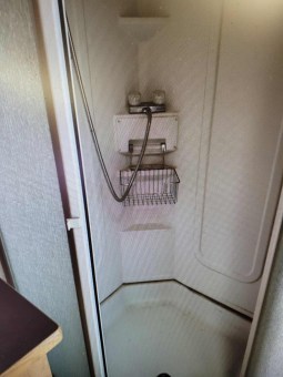 0d77efb6-824c-4c46-b47e-dd07df557aa5