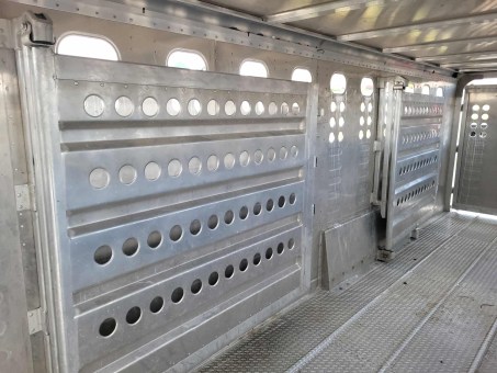 3b189dce-d8d2-4e4a-93d8-ba73131ea4d2